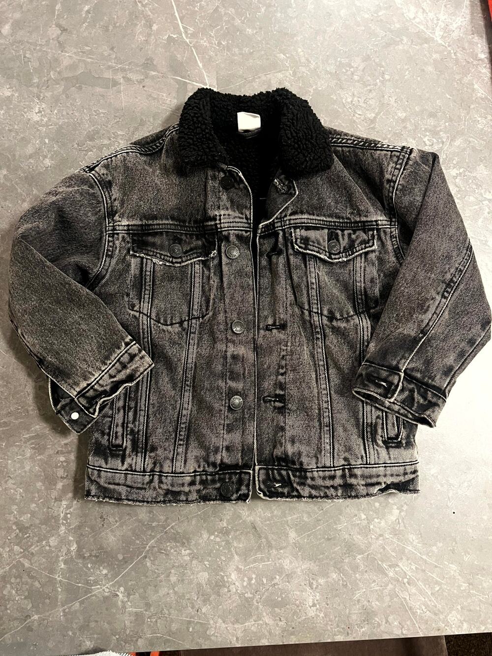 Zara Boys Black Acid Wash Denim Trucker Jacket Sherpa Lined Faux Fur Collar Warm
